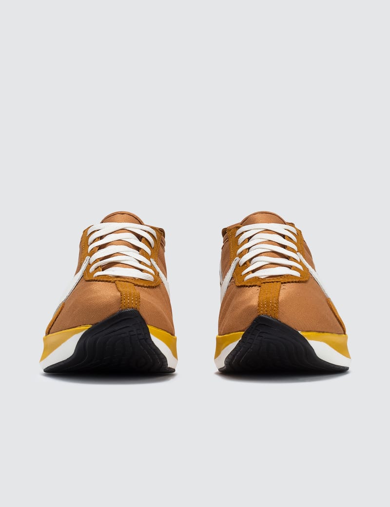 nike moon racer qs orange