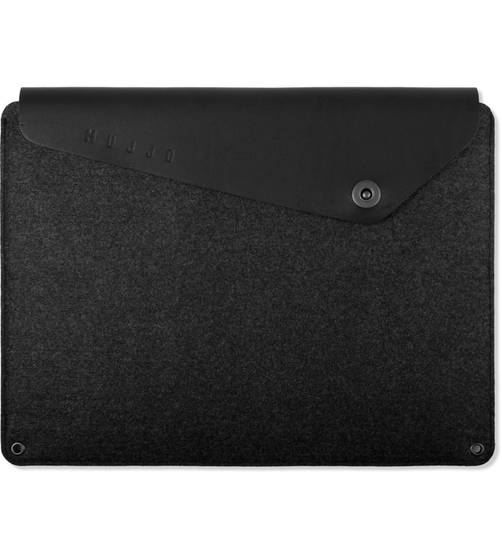 Black 15" Macbook Pro Retina Sleeve Placeholder Image