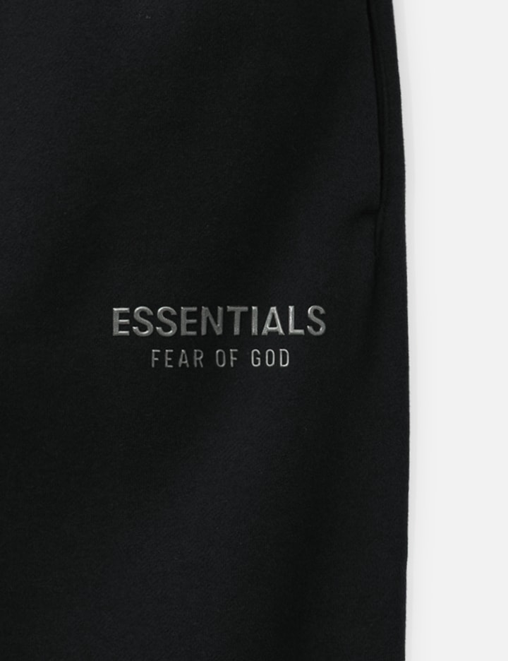 Essentials Relaxed Fleece Sweatpant In Black