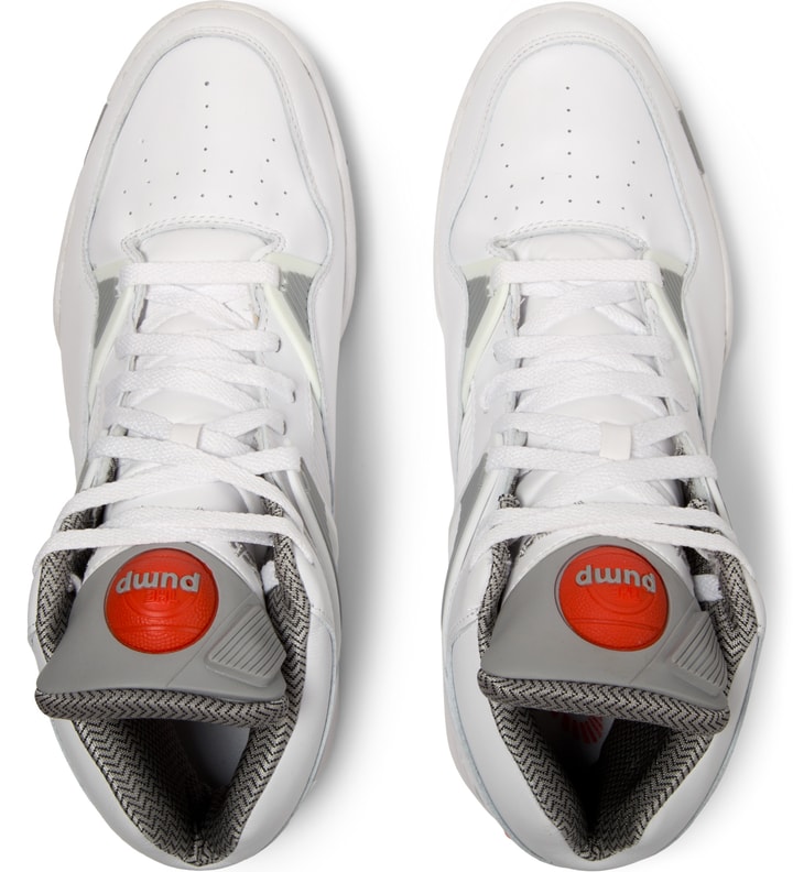 White/Grey Pump Omni Zone Shoes Placeholder Image