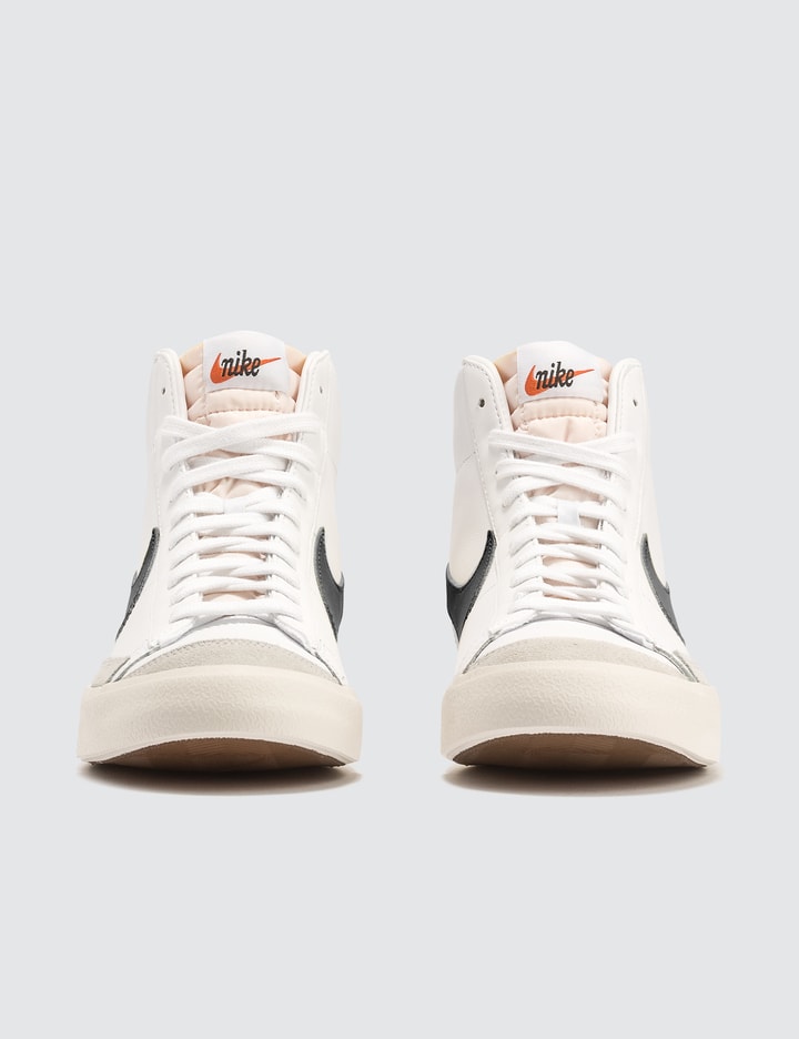 Nike Blazer Mid '77 VNTG Placeholder Image