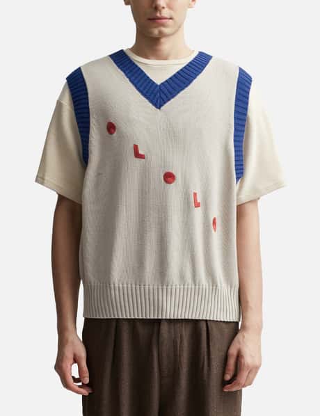 Veee-Neck Logo Vest view 10