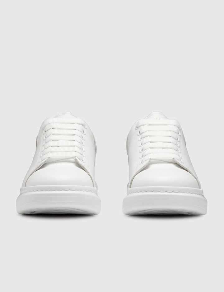 OVERSIZED SNEAKER Placeholder Image