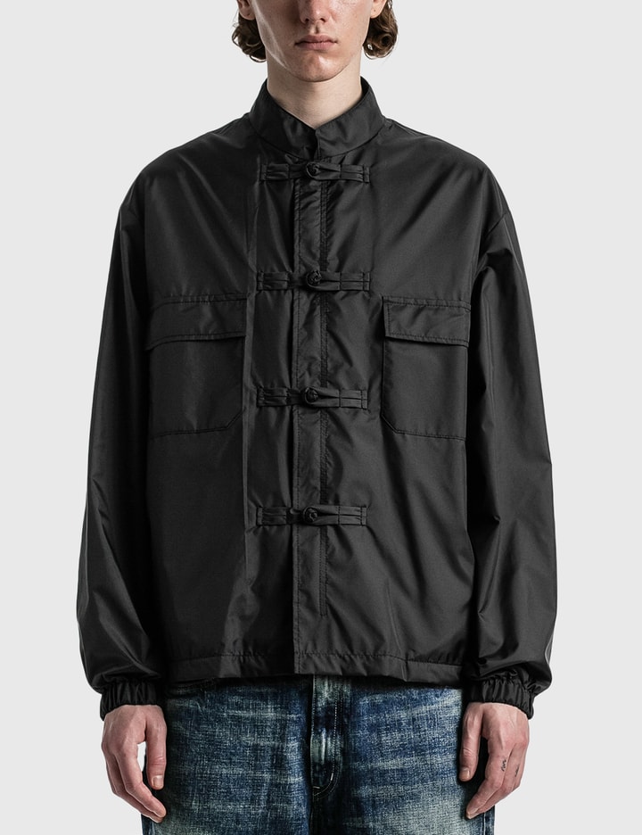 Undercover フロッグボタン ナイロンジャケット Hbx ハイプビースト Hypebeast が厳選したグローバルファッション ライフスタイル Undercover フロッグボタン ナイロンジャケット Hbx ハイプビースト Hypebeast が厳選したグローバルファッション ライフスタイル