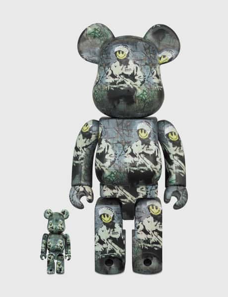Medicom Toy Be@rbrick Riot Cop 100% and 400%