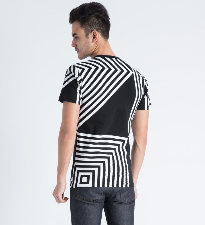Black/White Zig Zag T-Shirt Placeholder Image