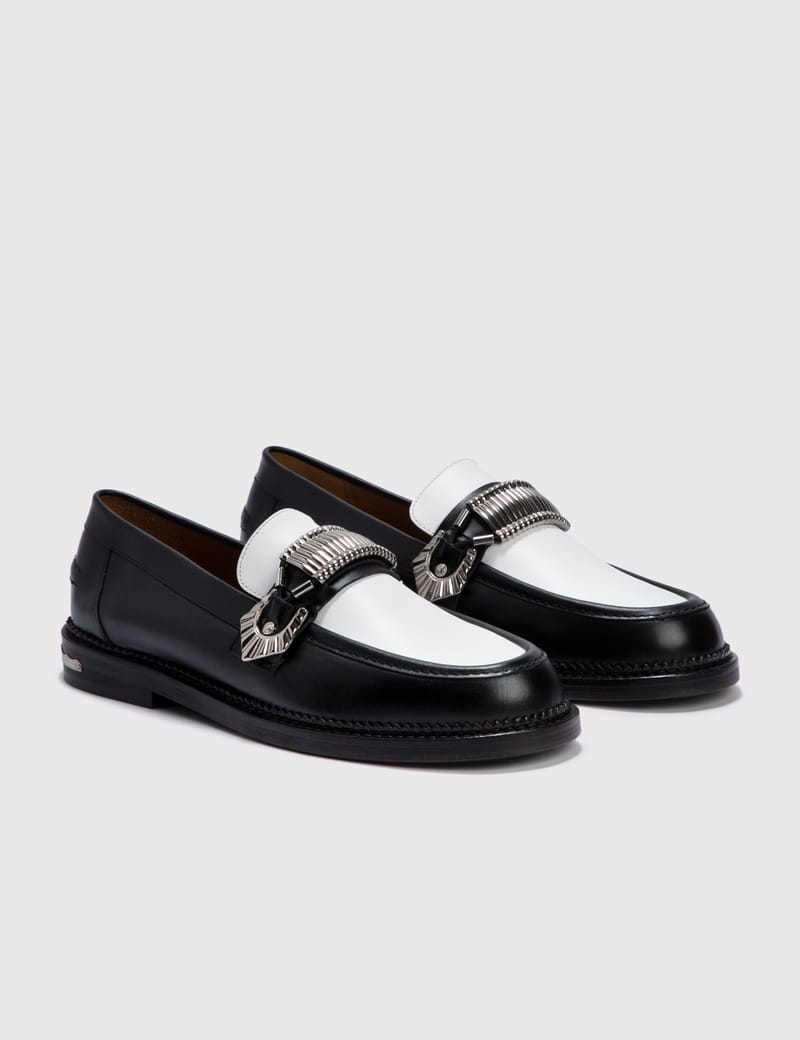 toga loafer