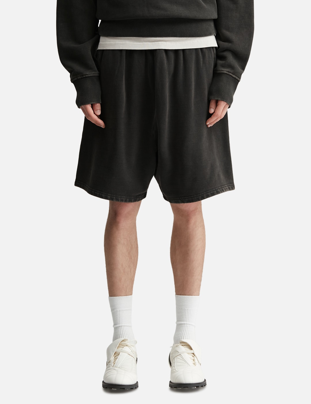 Standard Sweatshort view 18