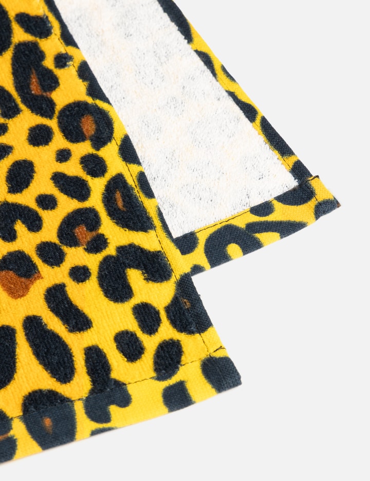 2009 Leopard Towel Placeholder Image