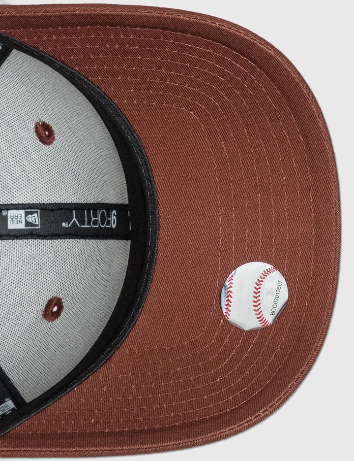 Caps - New Era League Essential New York Yankes 9fifty (brown)