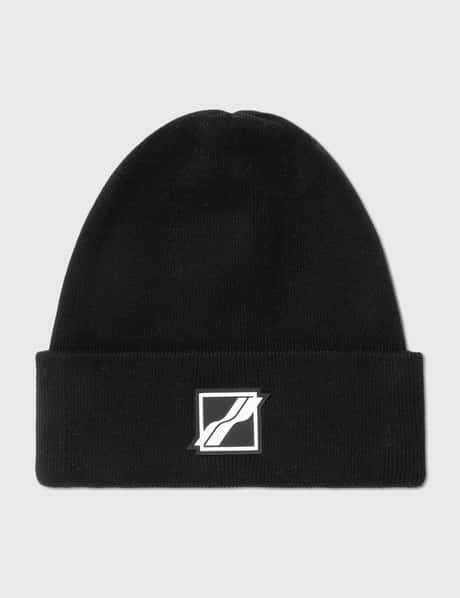 We11done Logo Patch Embroidered Beanie