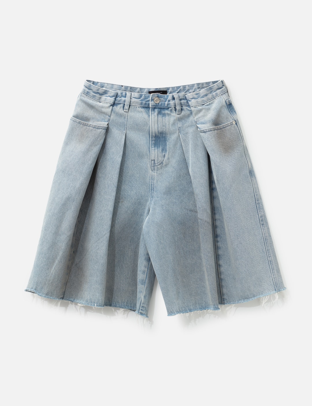 Tuck Bermuda Shorts view 7