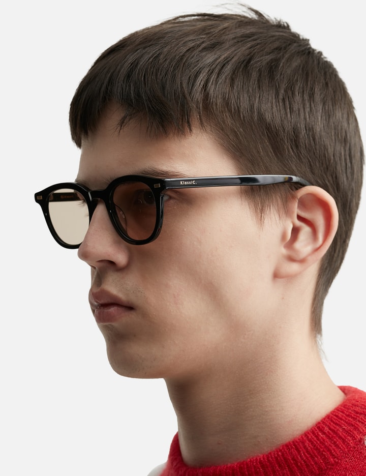 Klassic M130 Sunglasses In Black