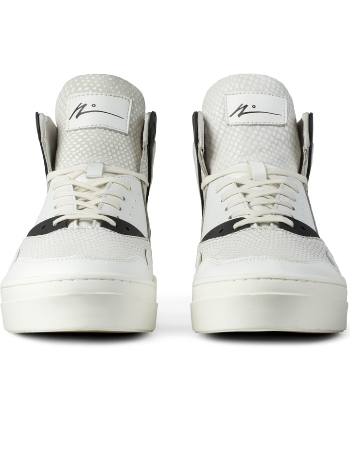 White/Black 0225-0214 Shoes Placeholder Image