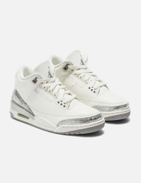 Air Jordan 3 Retro view 11