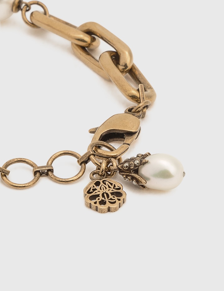Pearl-like Skull Chain Bracelet Placeholder Image