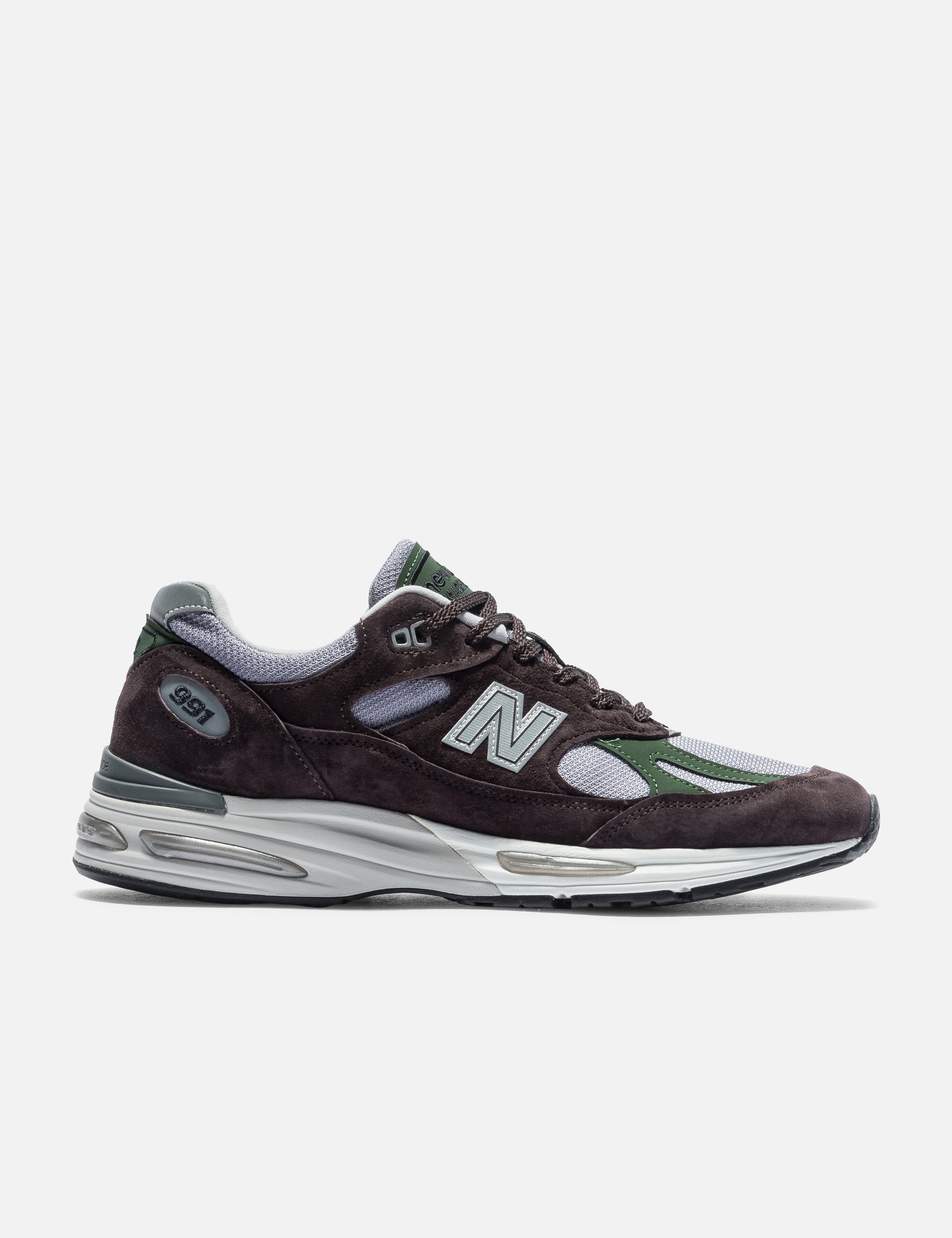 Made In UK 991v2 view 16