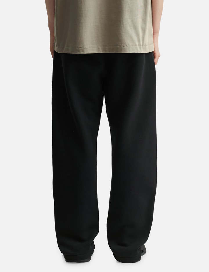 Essentials Relaxed Fleece Sweatpant In Black
