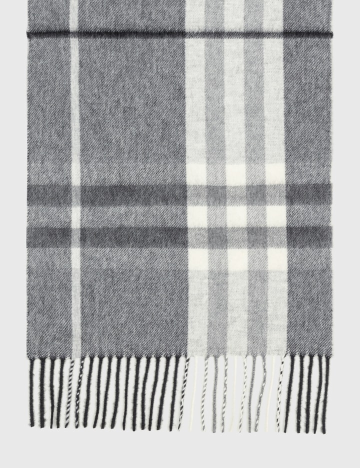 Giant Check Cashmere Scarf Placeholder Image
