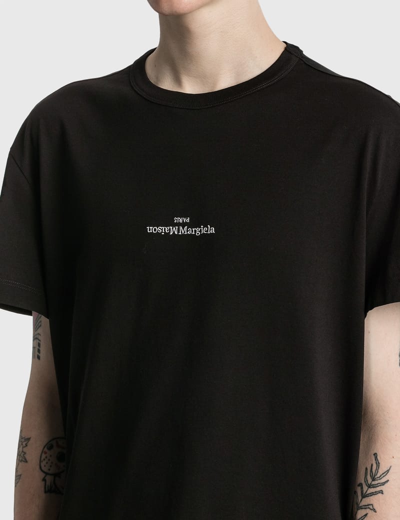 定期的にオンライン MAISON MARGIELA アップサイドダウン ロゴ Tシャツ 