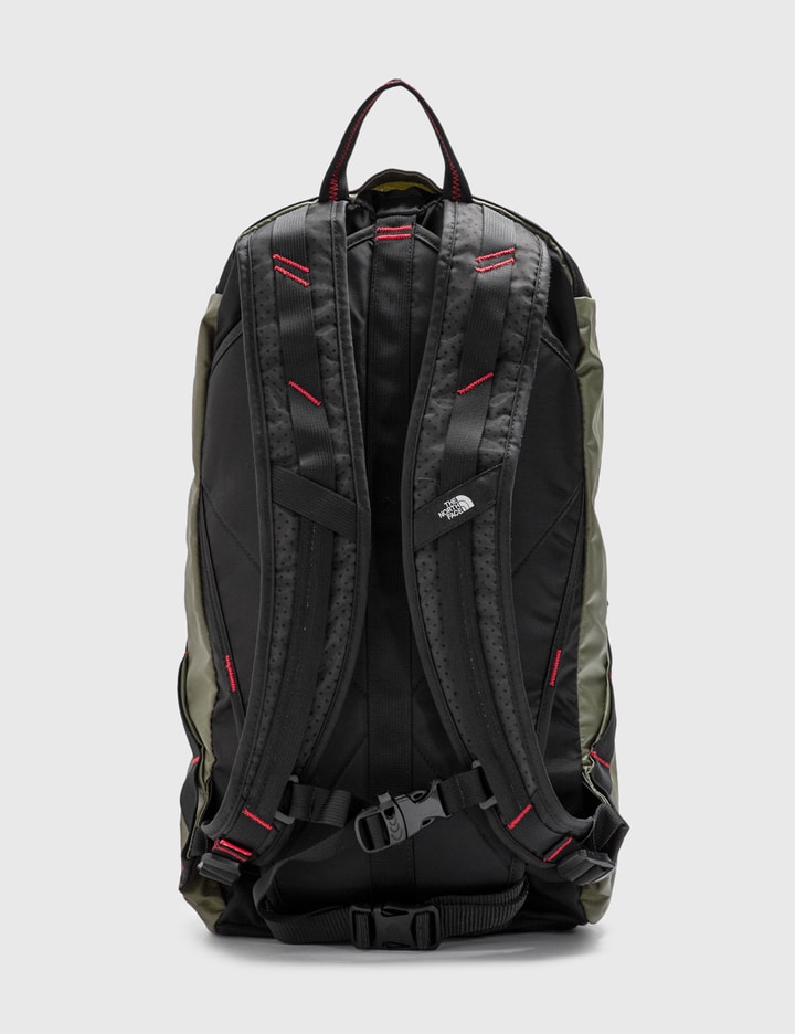 Supreme - SUPREME X THE NORTH FACE ROUTE ROCKET BACKPACK  HBX - Globally  Curated Fashion and Lifestyle by Hypebeast