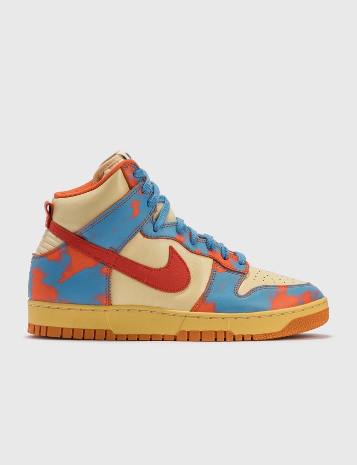 NIKE DUNK HI 1985 SP Placeholder Image