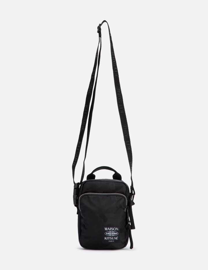 Meetbaar onwetendheid aspect Maison Kitsuné - Maison Kitsuné x EASTPAK One Crossbody Bag | HBX -  Globally Curated Fashion and Lifestyle by Hypebeast