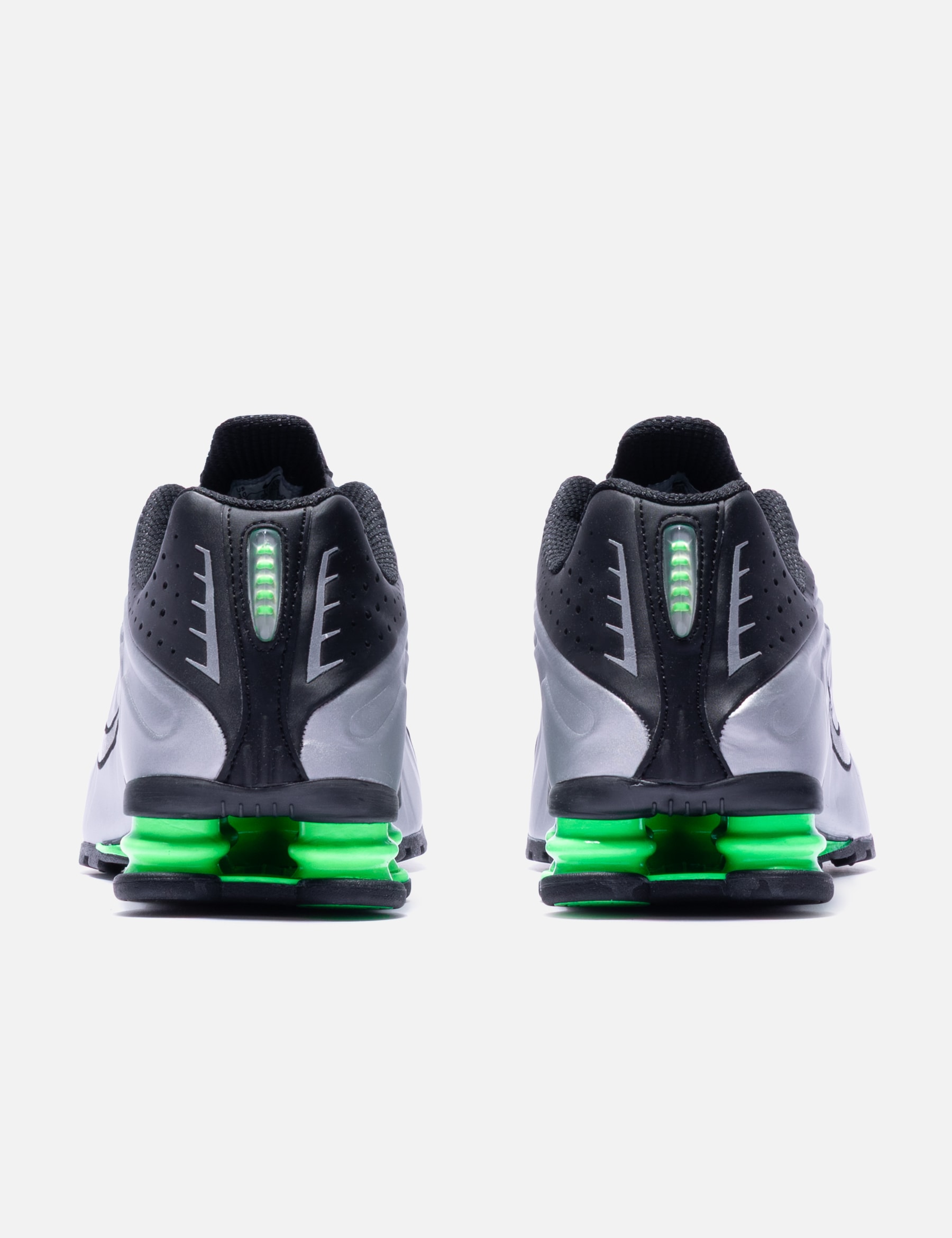 Shox R4 view 18