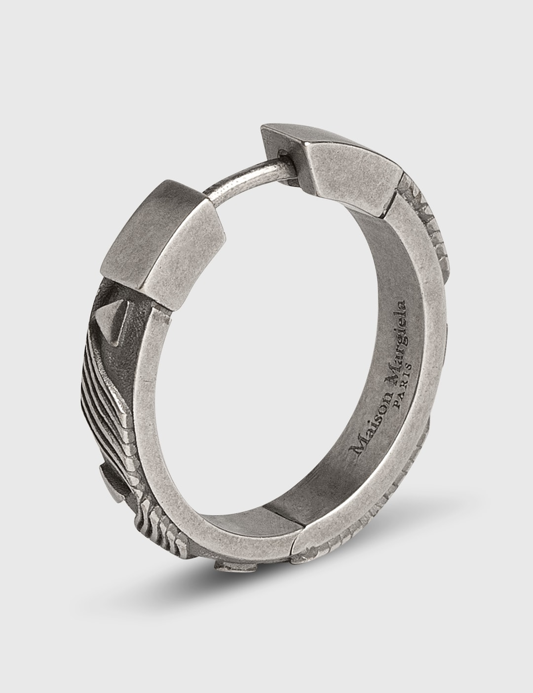 Maison Margiela - アンティーク シングル ピアス | HBX - ハイプ 
