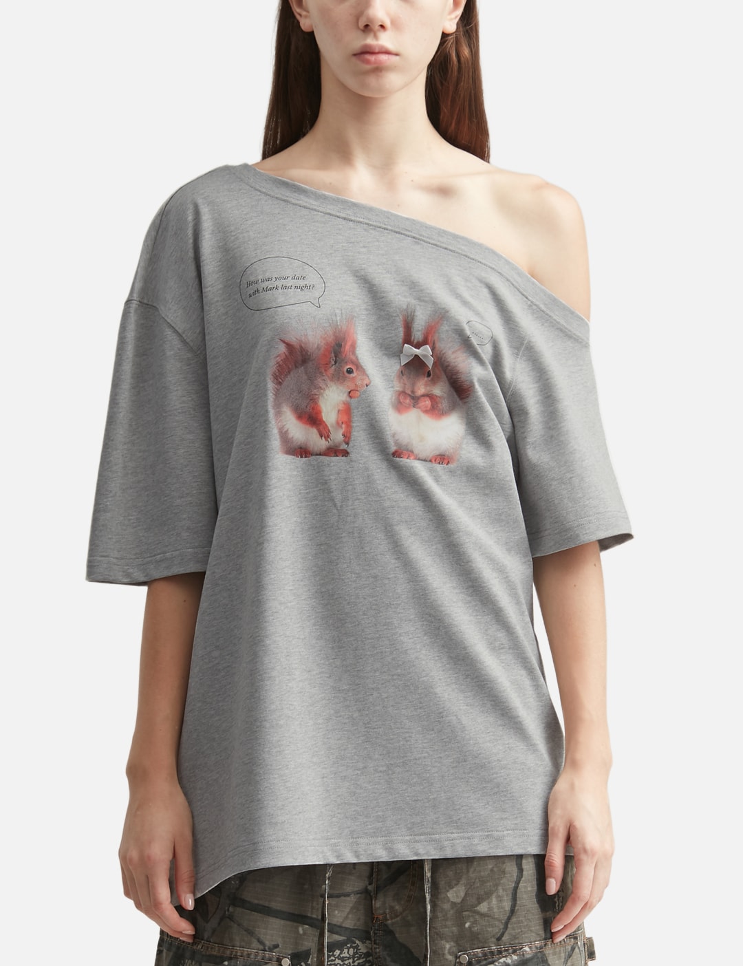 Gray Squirrel Printed One-Shoulder Short Sleeve T-Shirt view 11