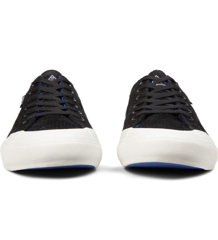 Black Perf/Royal Classic Low Shoes Placeholder Image