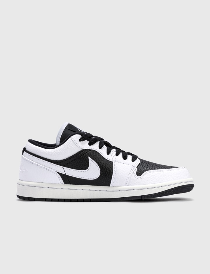 AIR JORDAN 1 LOW SE Placeholder Image