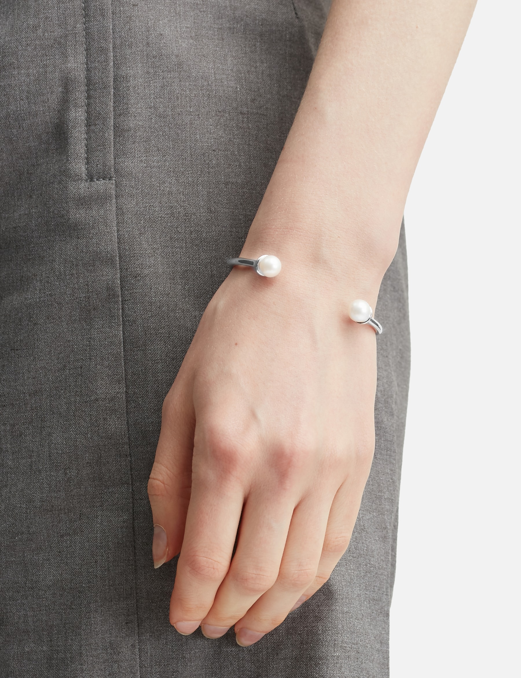 Cold White Double Pearl Open Bracelet view 12