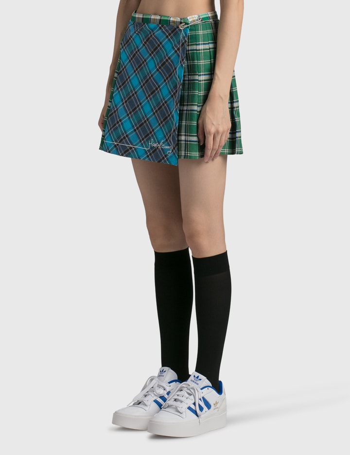 THE VICTORIA MINI SKIRT Placeholder Image