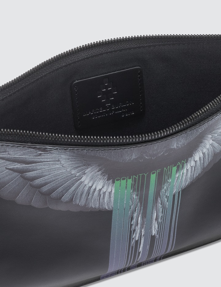 Wings Barcode Pochette Placeholder Image