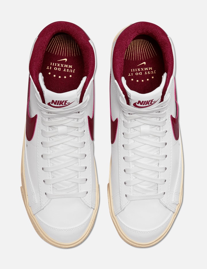 Nike Blazer Low '77 SE Placeholder Image