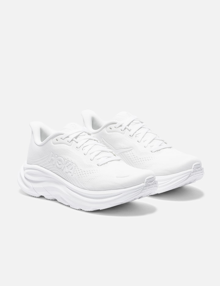 HOKA Clifton 11