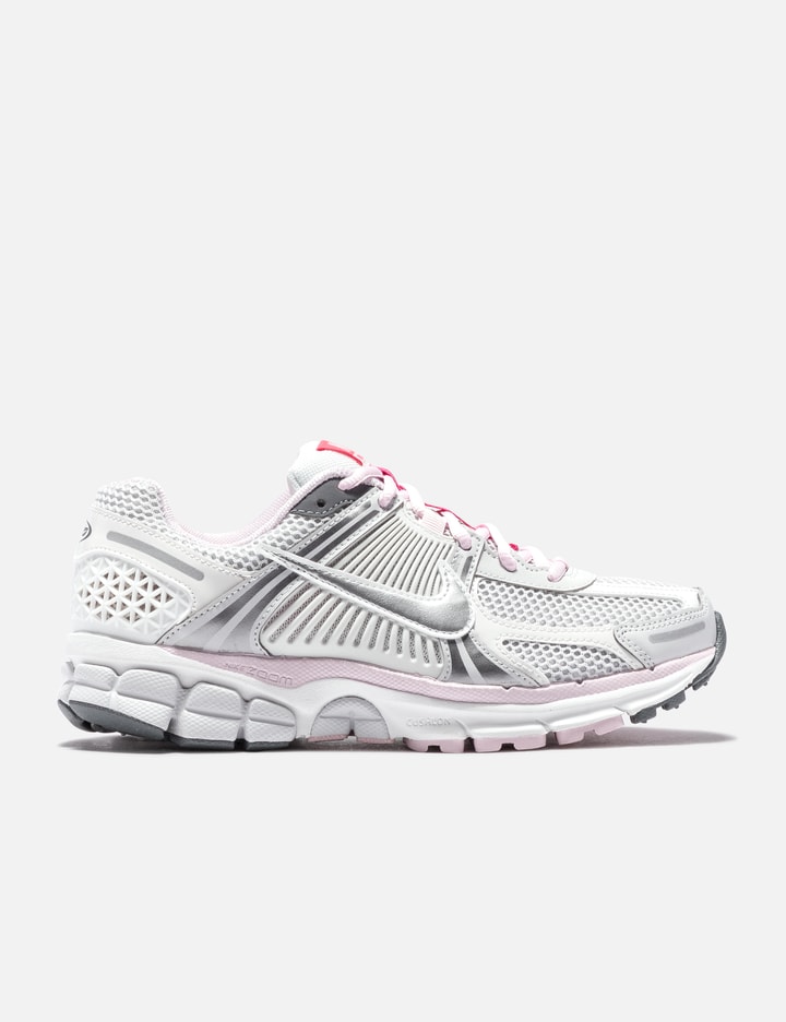 W NIKE ZOOM VOMERO 5 Placeholder Image