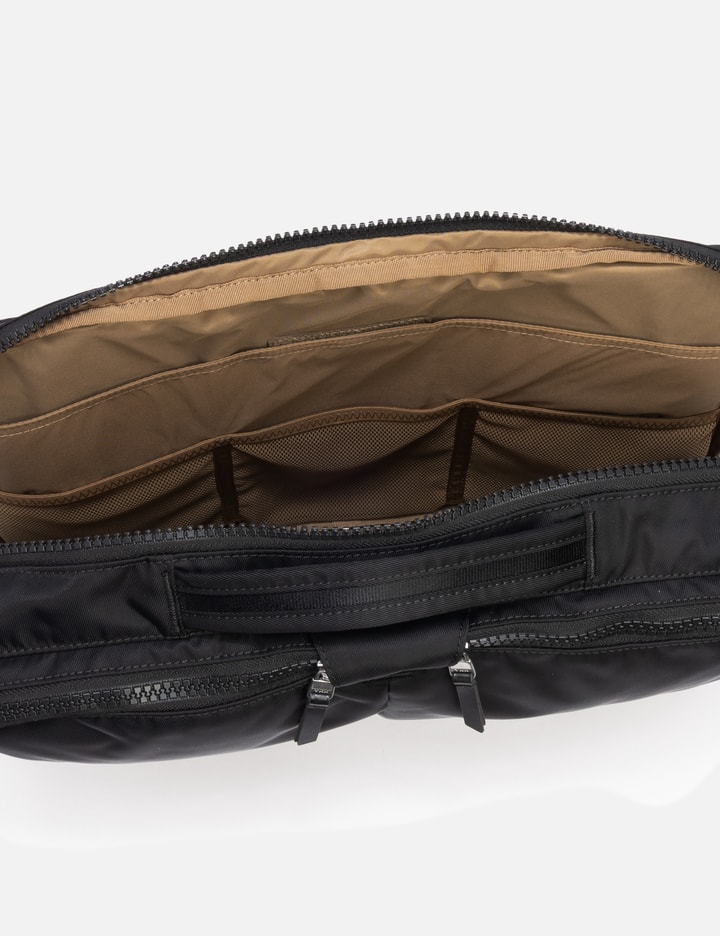 Trvr Staple Travel Brief M