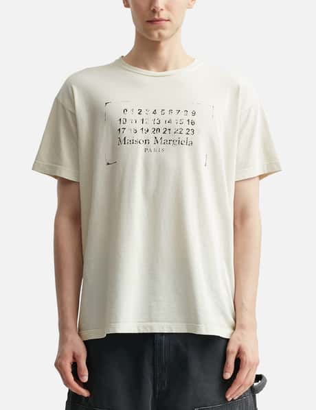 メゾン マルジェラ - Stamp Logo T-Shirt | HBX