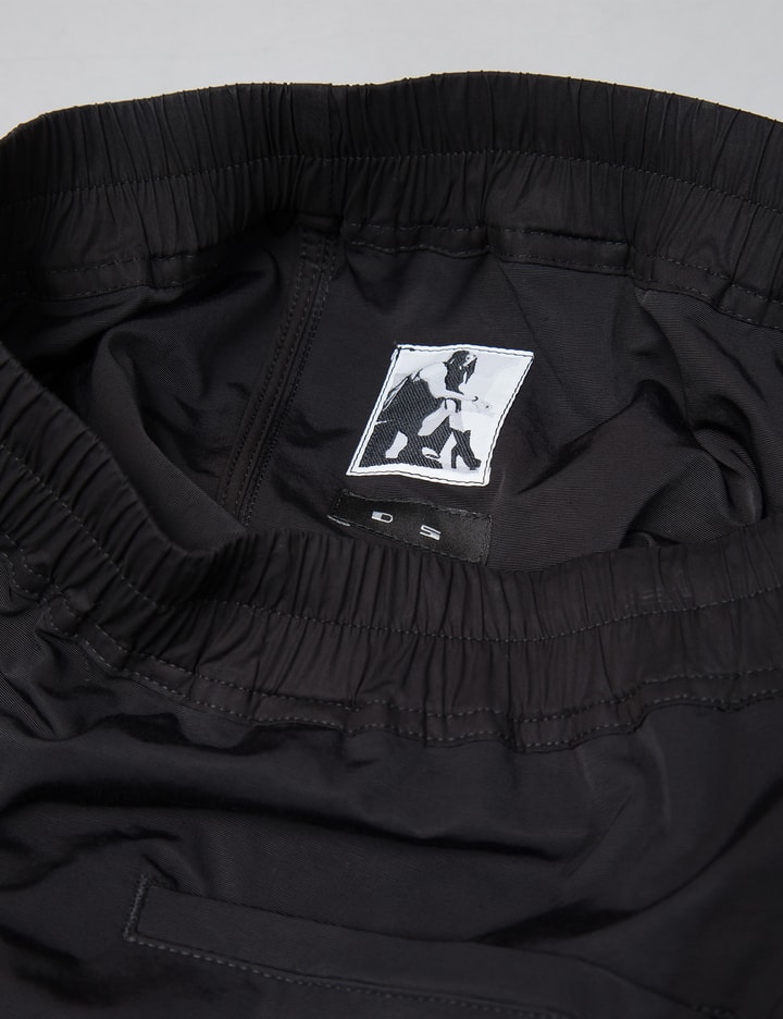 Pantaloni Kilt Pod Shorts Placeholder Image