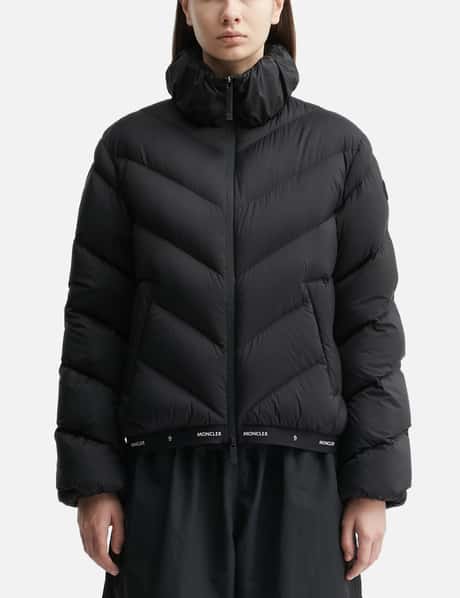 Moncler Grignan Diagonal-Quilted Short Down Jacket