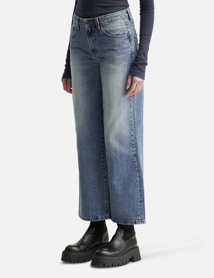 THE HANNAH JEANS Placeholder Image