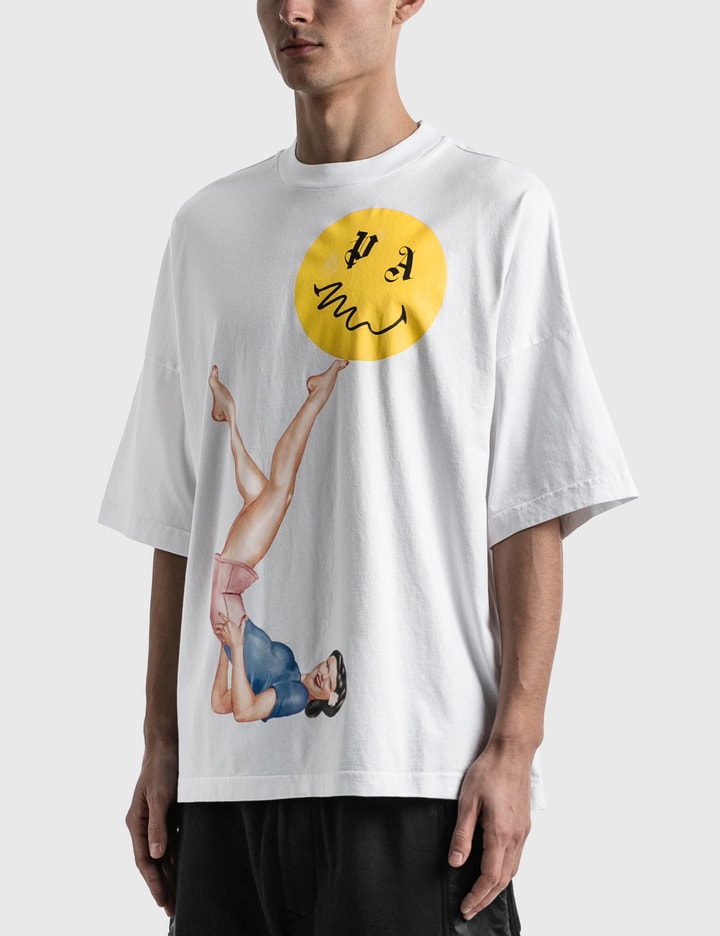 Juggler Pin Up Oversized T-shirt Placeholder Image