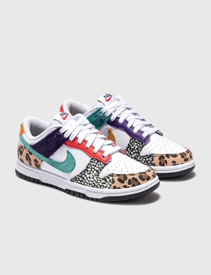 Nike Dunk Low SE Placeholder Image