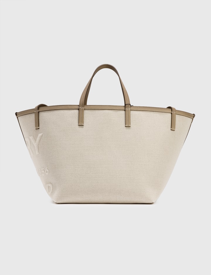 Big Sea slug cheekbone Burberry - Extra Large Embossed Logo Cotton Canvas Beach Tote | HBX - Globally Curated Fashion and Lifestyle by Hypebeast Big Sea slug cheekbone Burberry - Extra Large Embossed Logo Cotton Canvas Beach Tote | HBX - Globally Curated Fashion and Lifestyle by Hypebeast