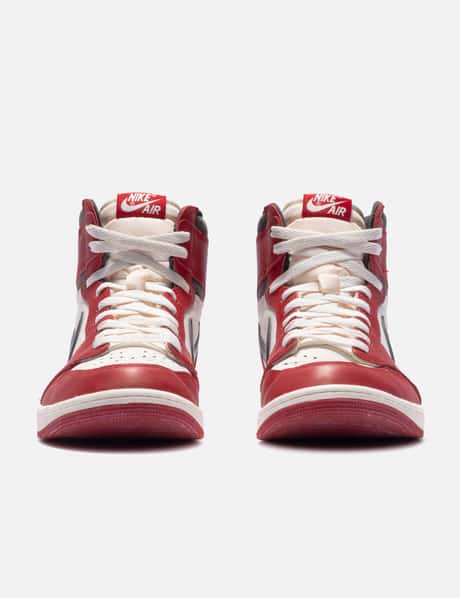 1 Retro High OG Chicago Lost And Found view 7