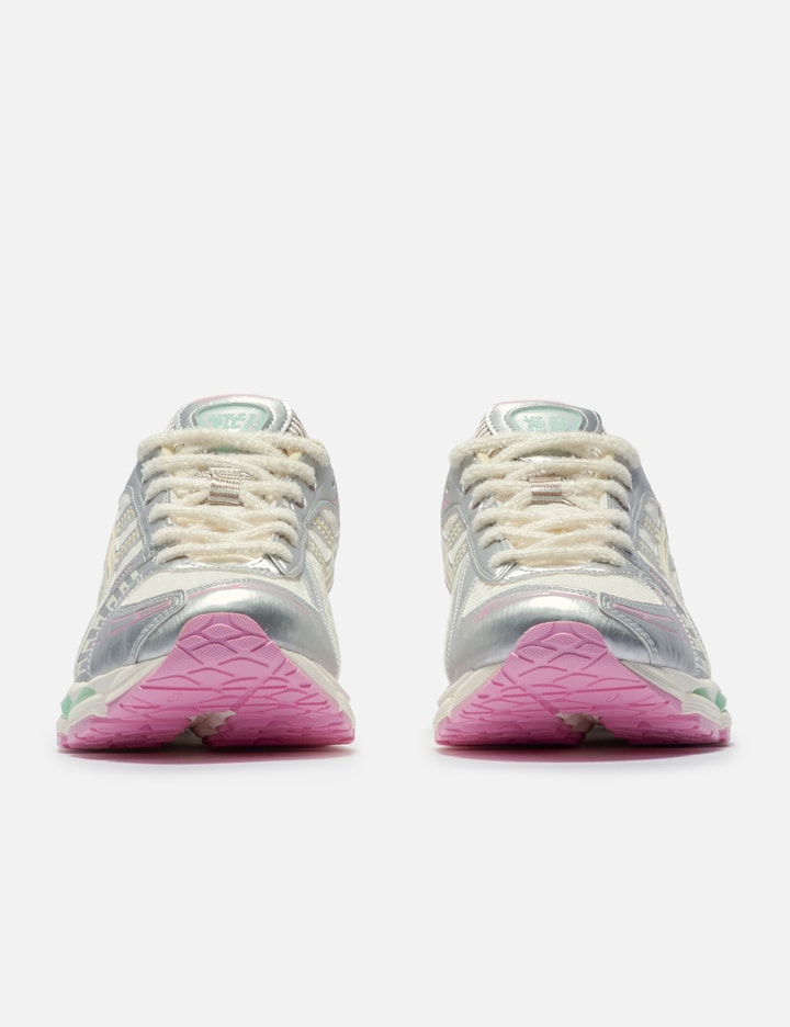 Asics VANDYTHEPINK X ASICS GEL-KAYANO 12.1
