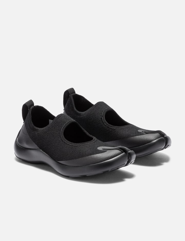 Tabi Footwear Split-toe Mules In Black