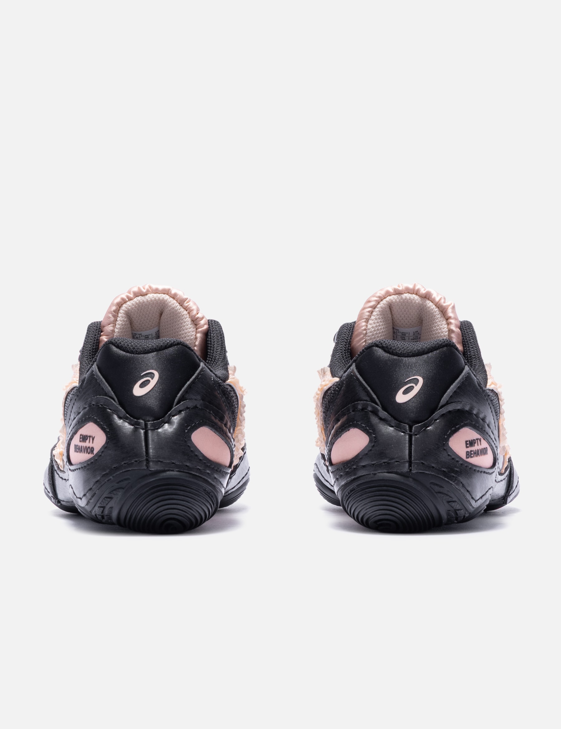 EMPTY BEHAVIOR X Asics HYPERSYNC view 15
